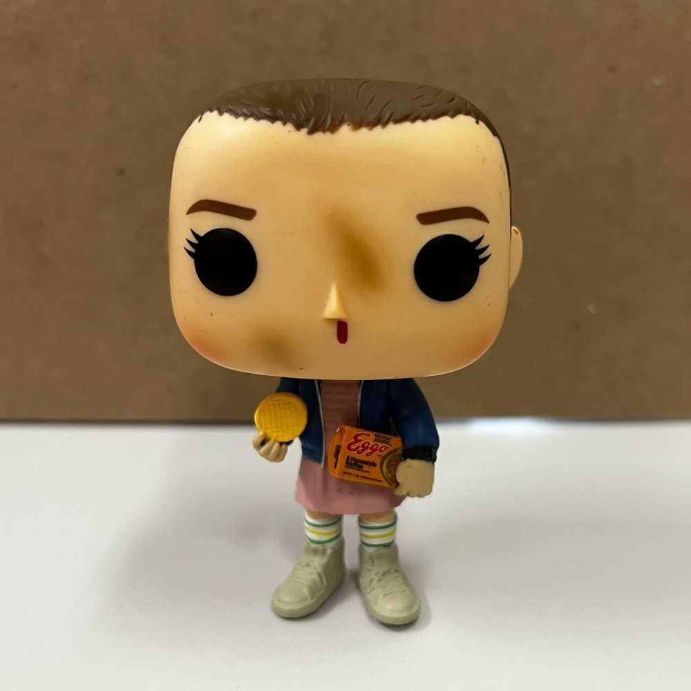 Funko POP! Television- Stranger Things - Eleven w/ Eggo Waffles #421Vinyl Figure